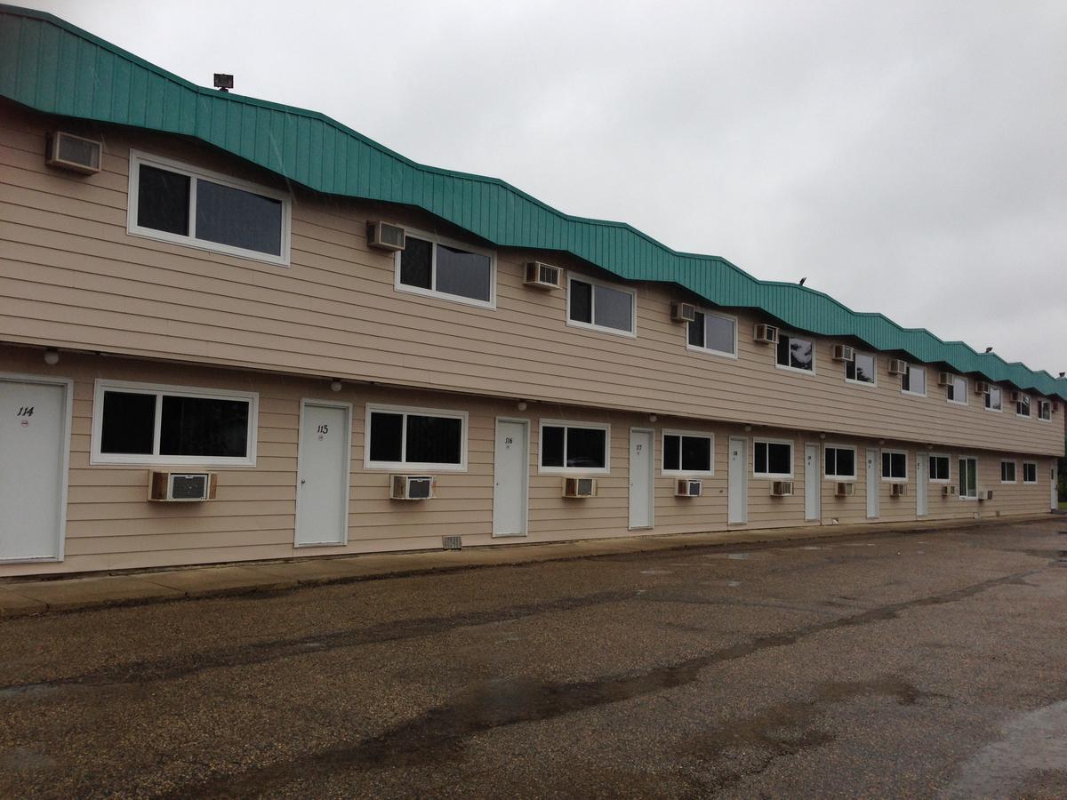 Plains Motor Inn Stettler Екстериор снимка