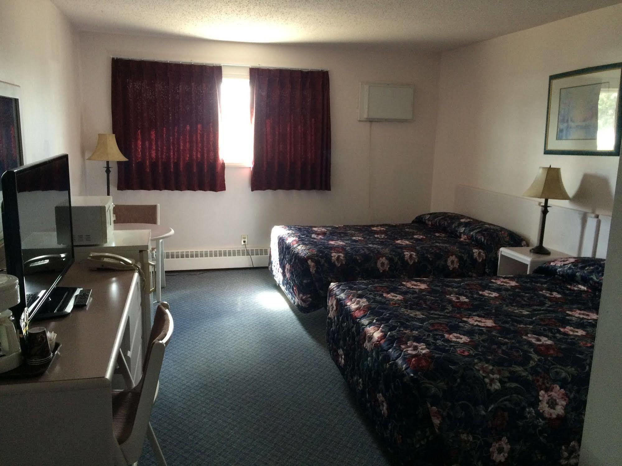 Plains Motor Inn Stettler Екстериор снимка
